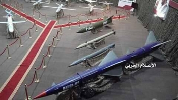 الحوثيون يفتتحون معرضاً للكشف عن أسلحتهم الجديدة