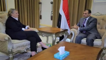 وزير الخارجية يبحث الوضع الإنساني في اليمن مع منسقة الأمم المتحدة