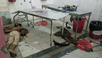 مسلحون يقتحمون مستشفى الثورة بتعز ويقتلون أحد الجرحى