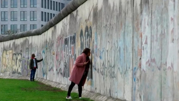 ألمانيا تحتفل بالذكرى الثلاثين لسقوط جدار برلين