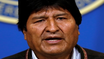 رئيس بوليفيا موراليس يستقيل بعد احتجاجات وينتقد "الانقلاب"