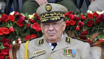 محاكمات علنية لمسؤولين في الجزائر.. ورئيس الأركان يتوعد من "يستقوون" بالخارج