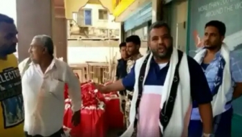 إيقاف شحنة كمامات طبية في عدن كانت في طريقها للتصدير للخارج