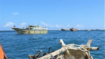 وزير الثروة السمكية: إيران مستمرة في الصيد غير المشروع في المياه الإقليمية اليمنية