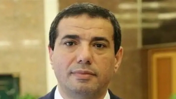 الحكومة تتهم الحوثيين بابتزاز العالم بناقلة "صافر" والتهديد بتفجيرها