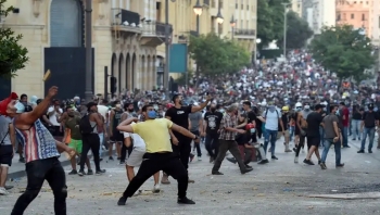 ميديا بارت: التحول السياسي المستحيل في لبنان