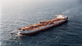 خطورتها تتجاوز كارثة مرفأ بيروت.. "صافر" قنبلة مؤقتة على سواحل اليمن