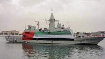 جمارك بسقطرى تطالب مؤسسة خليفة الإماراتية الإفصاح عن المواد التي إدخالتها دون إجراءات جمركية