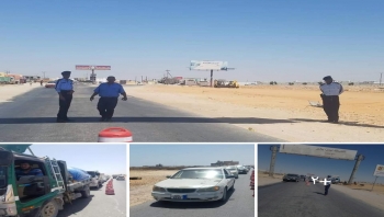 شرطة السير بالمهرة تضع نقطة مراقبة على خط الغيضة - سوق القات لتفادي الحوادث المرورية