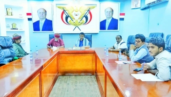 محافظ شـبـوة يوقع عـقـدي استثمار لإنشاء منتزه شبوة الحضارة وحديقة جرين لاند بعاصمة المحافظة عتق.