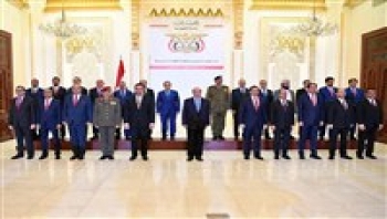 رئيس وأعضاء الحكومة يؤدون اليمين الدستورية امام رئيس الجمهورية