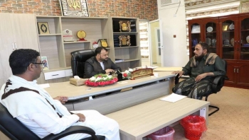 وكيل الشؤون الفنية بالمهرة يناقش عدداً من المشاريع الخدمية في مديرية المسيلة
