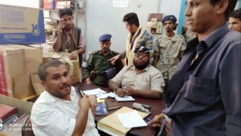 صندوق النظافة بالمهرة يغلق عدد من المحلات التجارية والمطاعم المخالفة