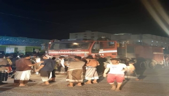 الدفاع المدني يخمد حريقاً نشب بمطابع سمارت للدعاية والأعلان بمدينة الغيضة