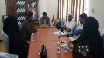 المهرة السلطة المحلية تساهم في مشروع مبادرة النظافة الممولة من منظمة شركاء اليمن