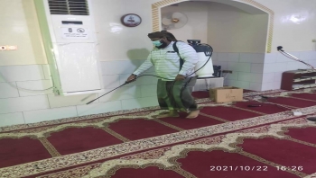 مدير مكتب الصحة بالمسيلة يدشن حملة الرش والتعقيم للمساجد والوحدات الصحية والمدارس والأماكن العامة بالمديرية