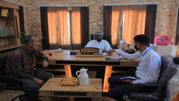 فريق من مكتب برنامج الأغذية العالمي محور المكلا يزور مستشفى الغيضة