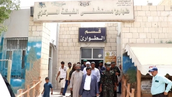 الرئيس التنفيذي للهيئة العمانية للأعمال الخيرية والوفد المرافق له يزور مستشفى الغيضة بمحافظة المهرة
