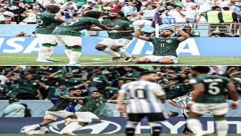 المنتخب السعودي يحقق انتصارا تاريخيا على الأرجنتين في كأس العالم في دولة قطر