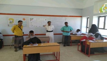 رئيس مجلس الأباء بمديرية حات يتفقد الامتحانات بمدرسة الصمود