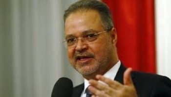 نائب رئيس هيئة التشاور : الوحدة تحققت بإرادة جميع اليمنيين وليس من حق أي طرف فرض خياره بالقوة