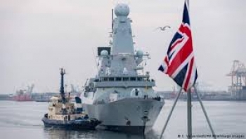 البحرية البريطانية: انفجار صاروخين في خليج عدن