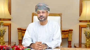 في حوار مع "الإيكونوميست".. وزير خارجية عمان يدعو إلى مؤتمر سلام طارئ من أجل فلسطين