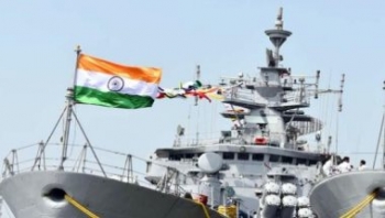 البحرية الهندية تنقذ طاقم سفينة إيرانية من أسر قراصنة في بحر العرب
