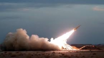 القيادة المركزية الأمريكية تعلن تدمير صاروخ باليستي ومسيرتين للحوثيين