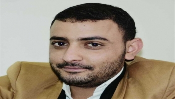 صنعاء…عناصر مسلحة تعتقل الصحفي محمد المياحي