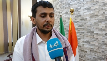 ناطق اعتصام المهرة: عودة العليمي وبن بريك إلى عدن لا تبشّر بأي أمل في ظل أزمات متفاقمة