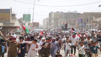 أبين...مظاهرات حاشدة تطالب بكسر الحصار عن غزة ووقف الإبادة الجماعية