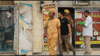 المهرة ..مكتب الصحة يغلق عددًا من الصيدليات المخالفة للتسعيرة