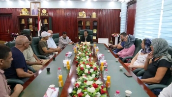 محافظ المهرة يستقبل الفريق الطبي الألماني المنفذ للمخيم الجراحي الثاني للأطفال