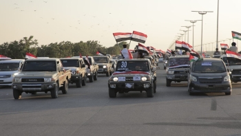 المهرة ترفض الوصاية: مسيرة احتفالية بذكرى الاستقلال ترفع راية الرفض للاستعمار الجديد