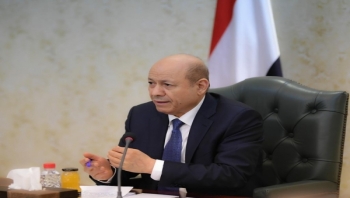 العليمي: انسحاب الانتقالي من حضرموت والمهرة هو الخيار الوحيد لإعادة تطبيع الأوضاع