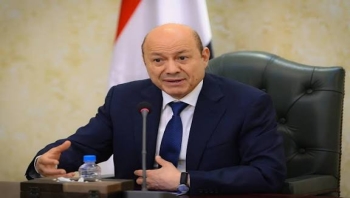 العليمي: القرارات السيادية ضرورة لحماية الدولة ومنع فرض واقع بقوة السلاح