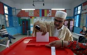 وافدان جديدان على السياسة التونسية يتصدران انتخابات الرئاسة