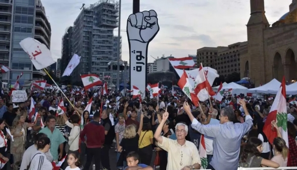 فورين بوليسي: مصدر قوة احتجاجات لبنان أنها بلا قيادة