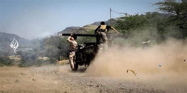 القوات الحكومية تتصدى لهجوم من مليشيا الحوثي غرب تعز والأخيرة تصفي قيادياً لها في جبهة الشقب