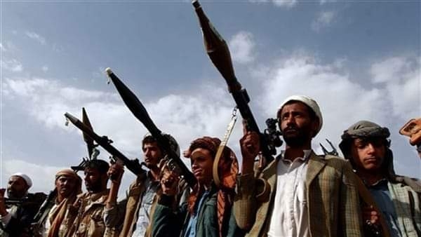 مليشيا الحوثي تقتحم منطقة "عينان" بسبرة إب وتختطف عشرات المواطنين