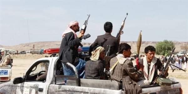 الحوثيون ينفذون حملة اختطافات واسعة ومداهمة عدد من المنازل بصنعاء