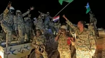 رئيس الوزراء السوداني: عدد القوات السودانية في اليمن تقلص من 15 ألف إلى 5 آلاف جندي