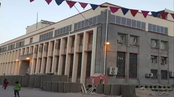 البنك المركزي اليمني يؤكد عدم قانونية أي تعليمات تصدر عن فرعه بصنعاء