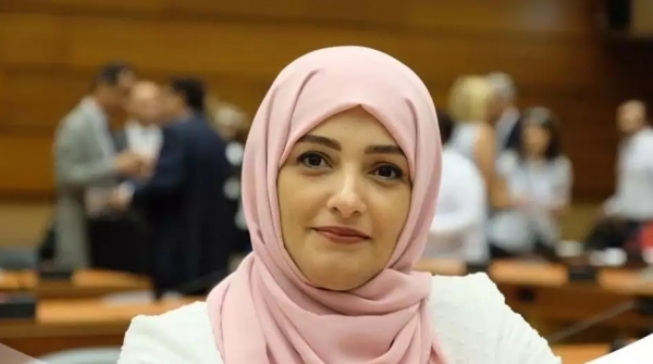 الناشطة هدى الصراري تحذر: وباء حمى الضنك يفتك بالمعتقلين في سجن "بئر أحمد" بعدن