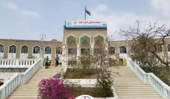 "بلا حدود" تحذر من استمرار القصف الحوثي على مستشفى الثورة بتعز