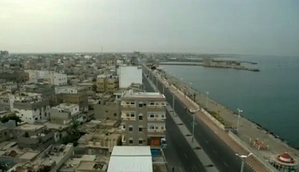 الحكومة تتهم المليشيات الحوثية باحتجاز ممثليها قبالة الحديدة