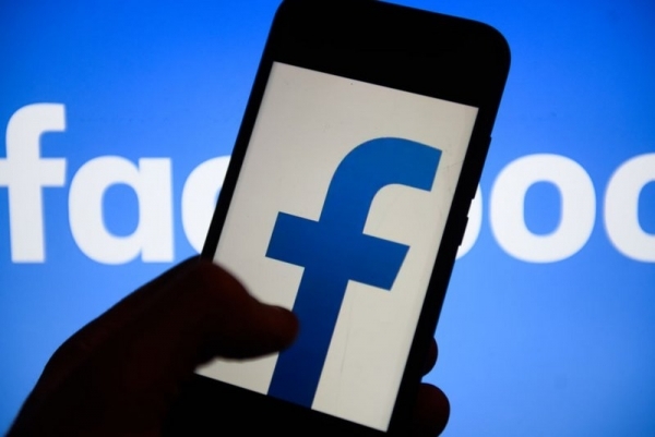 خلل يصيب "فيسبوك" في عدة بلدان ومستخدمون يتفاجؤون بإنذارات نهائية