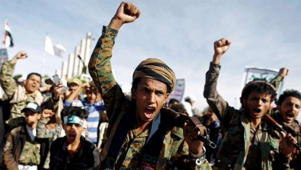 مليشيا الحوثي تفرض على وجهاء ومشائح حزم العدين رفدها بمقاتلين وسط رفض مجتمعي