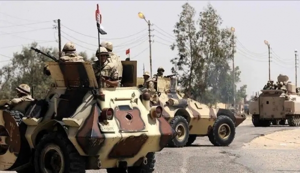 الدولة الإسلامية تعلن مسؤوليتها عن هجوم على عسكريين مصريين بسيناء